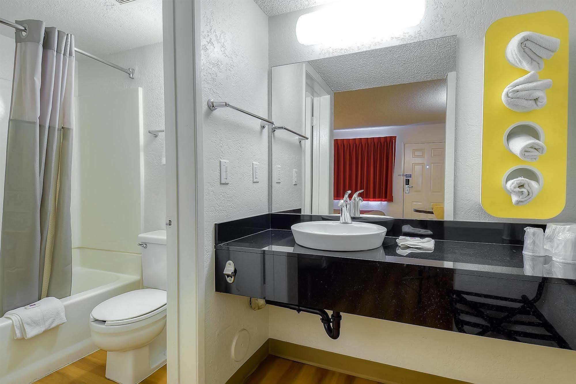 Motel 6-Long Beach, Ca - Los Angeles エクステリア 写真